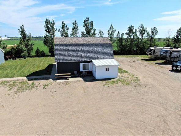 36275 US HWY 12, Ipswich, SD 57451